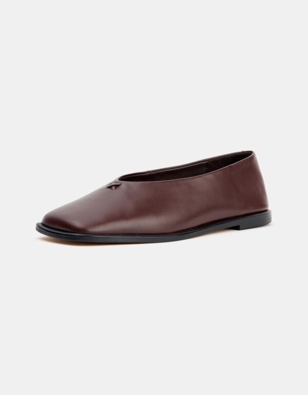Private Lable Minimalist Burgundy Leather Slip-On Flats for Office & Weekend Custom Logo Soft Leather Square Toe Flat Shoes